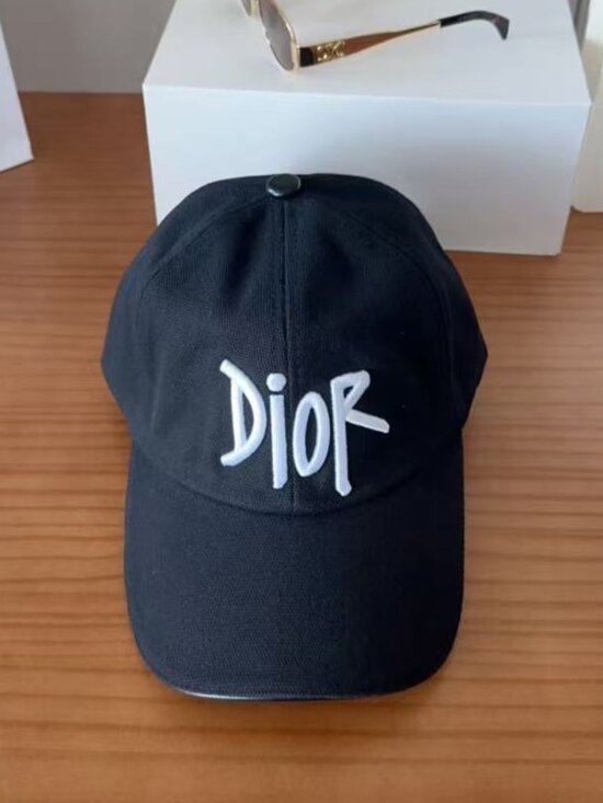 Dior Embroidered Logo Baseball Hat Black main image 4